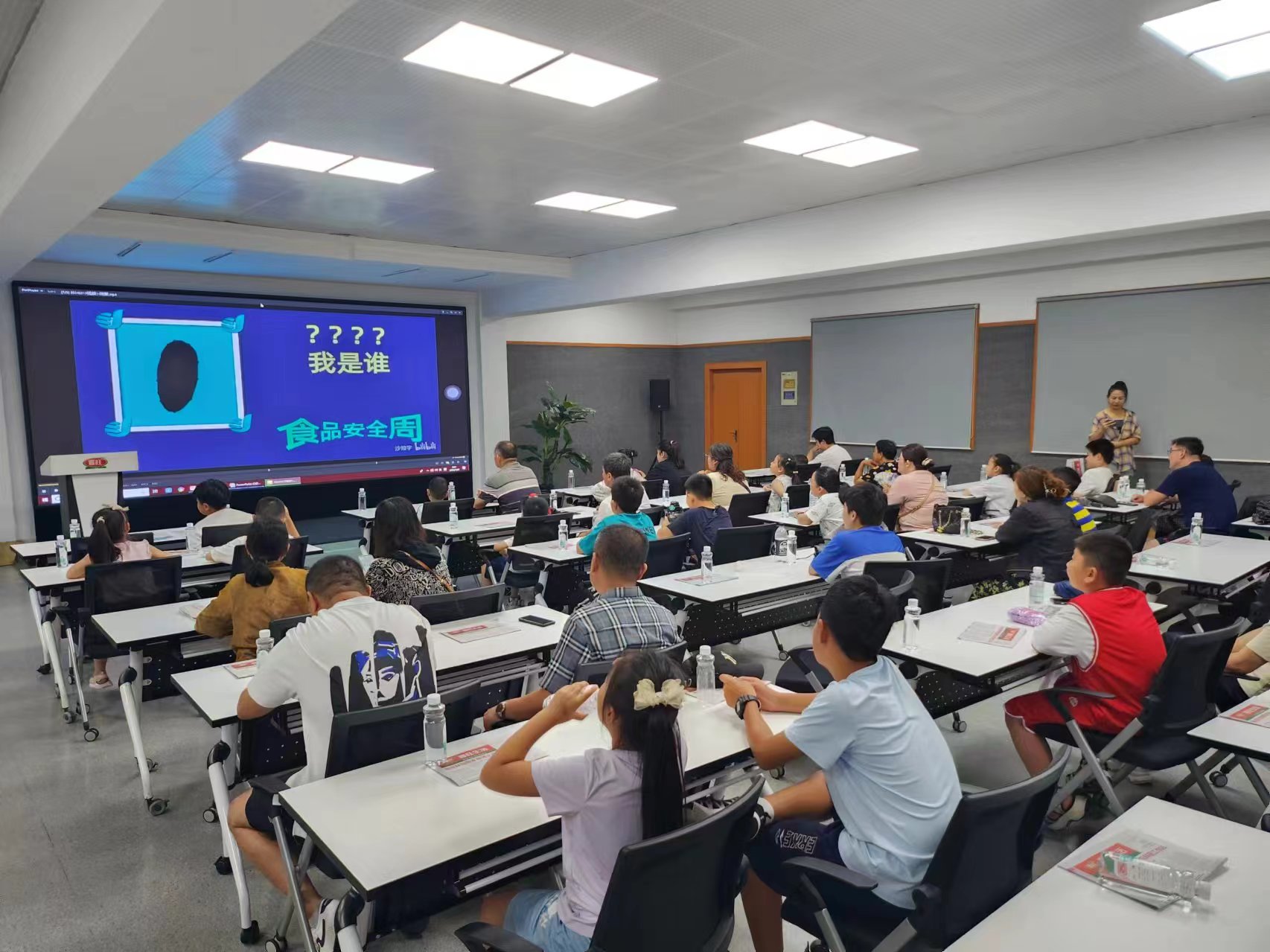 巨川：走进喜旺2.jpg